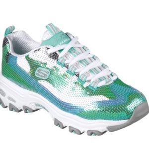 Skechers Womens D'Lites - size 6, wore once. NO box